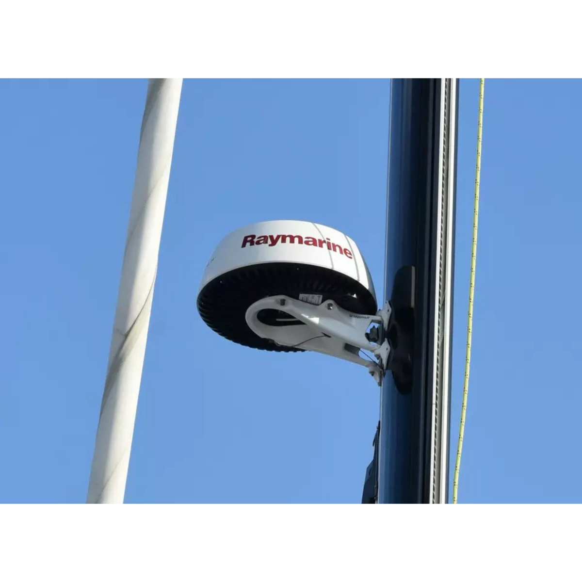 Scanstrut - Quantum Radar - Masthalterung